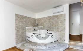 LUX ME - Jacuzzi&suites Trastevere